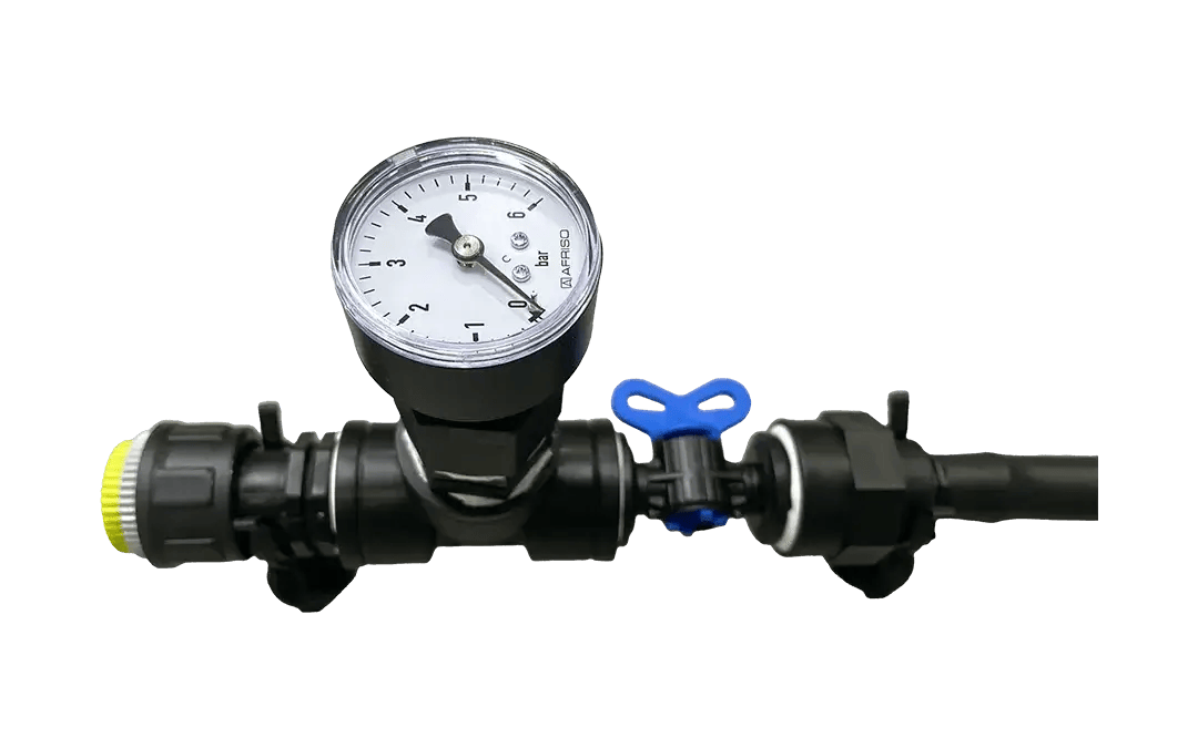 Messgerät zur Bestimmung der Wassermenge bei einstellbarem Fließdruck